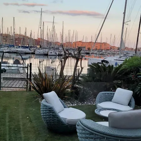 Splendide Marina Sur L'ile Saint-martin Agde